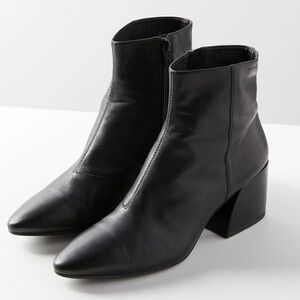 Vagabond Shoemakers Olivia Black Leather Ankle Boots